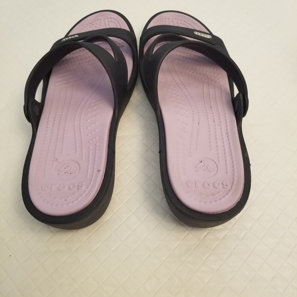 Crocs Navy Blue Rubber Purple Wedge Slide Lightweight Sandals Women Sz 10US/41EU - Picture 5 of 6